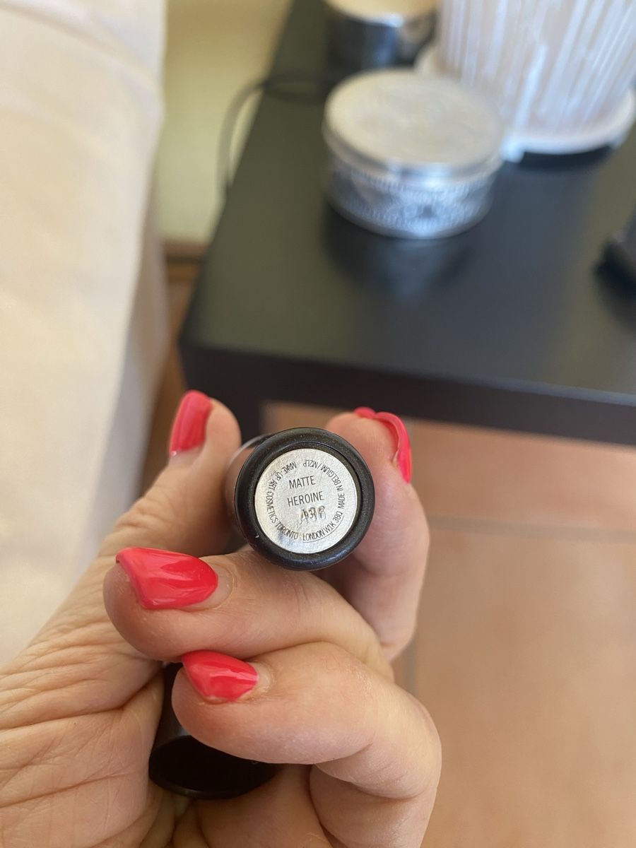 Make-up: MAC Lipstick Mat Heroine – Usato da Belmont-sur-Lausanne venduto da chu_vxf5 2