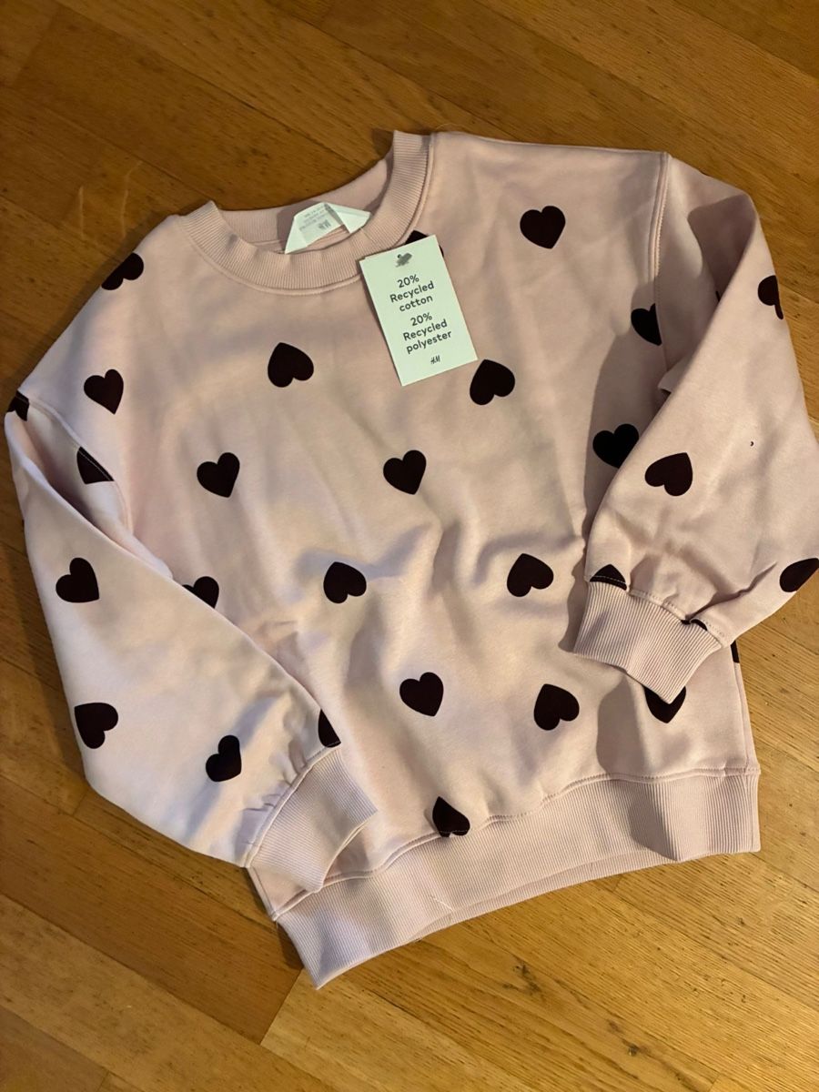 H&M Pulls et sweat-shirts: Schöner Pullover Gr. 134/140, Neu, H&M – Neuf (Voir description) à Richterswil par duffi326464