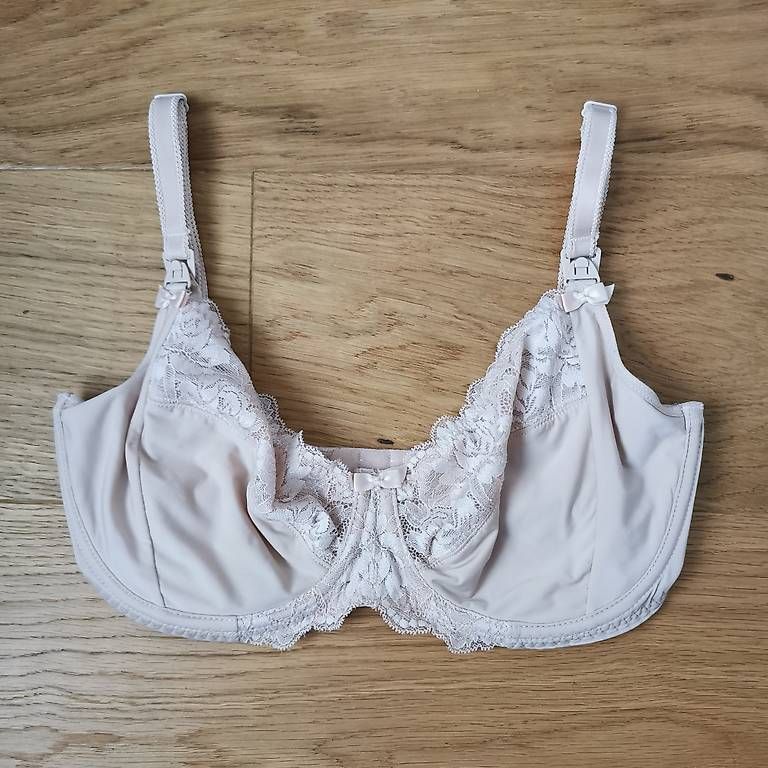 Altra biancheria intima: Still-BH 65H beige – Usato da St. Gallenkappel venduto da jen_x8cl
