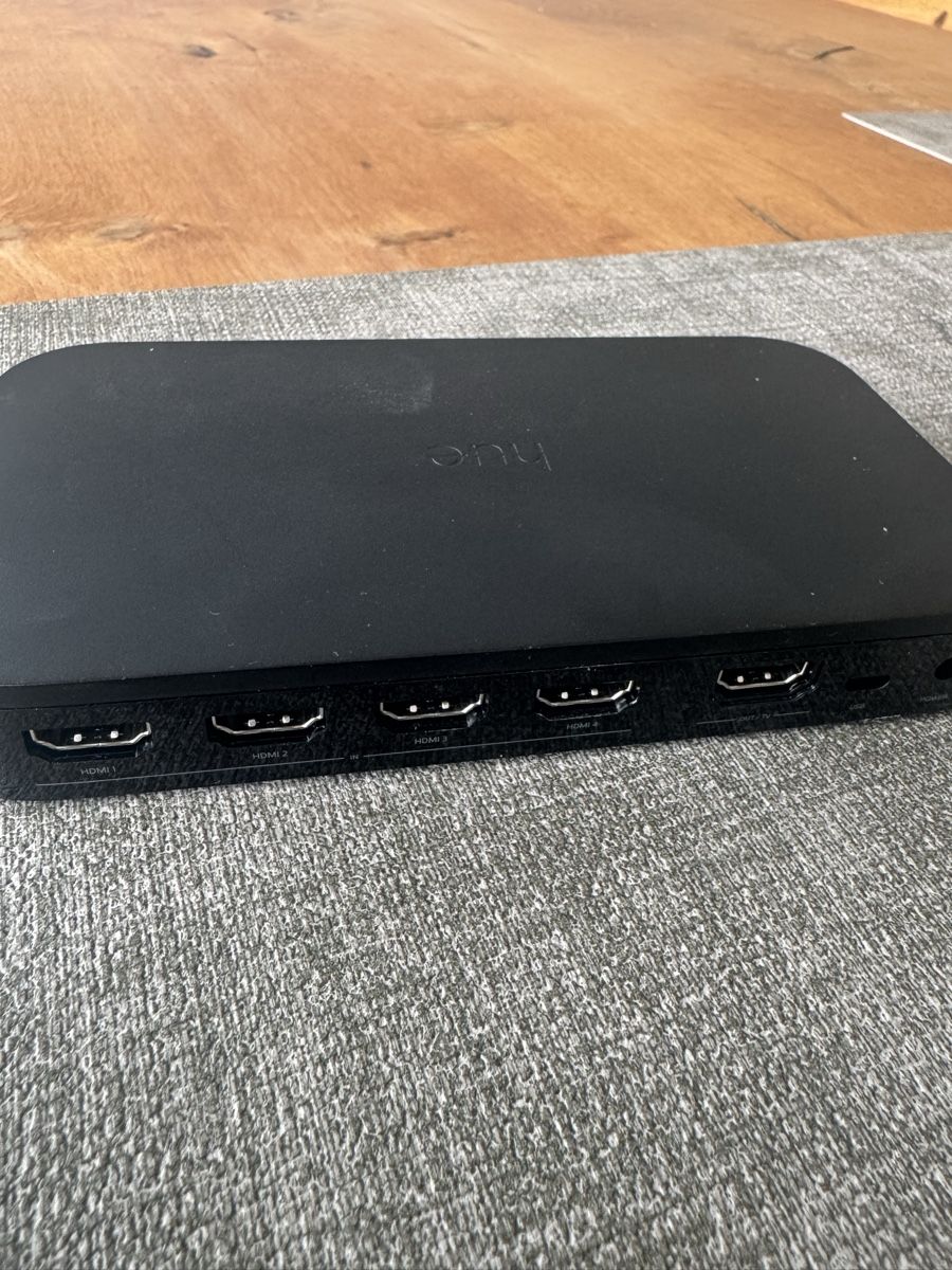 Philips Home Cinema: Philips Hue HDMI Sync Box, guter Zustand – Usato da Oberrohrdorf venduto da Mnussbi63 1