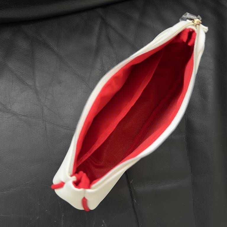 Custodie per cosmetici: Shiseido Kosmetiktasche – Usato da Lommiswil venduto da ivc_zt7z 2