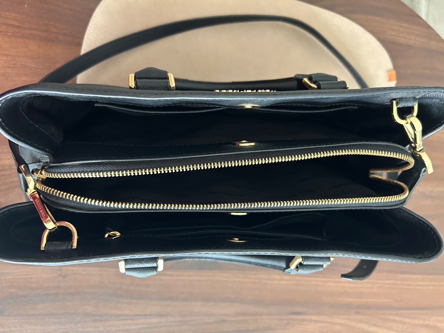 Michael Kors Borse da donna: sac Michael Kors – Usato da Chézard-St-Martin venduto da loa_hwc9 2