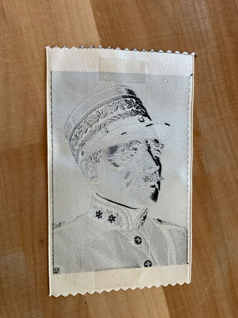 Foto & Immagini: Webstück Bild aus Stoff von General Guisan – Usato da Rümlang venduto da euqinom16 1