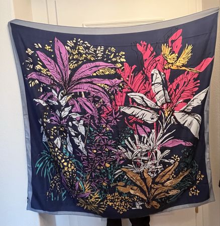 Edles XL Seidentuch quadratisch (130 x 130 cm)