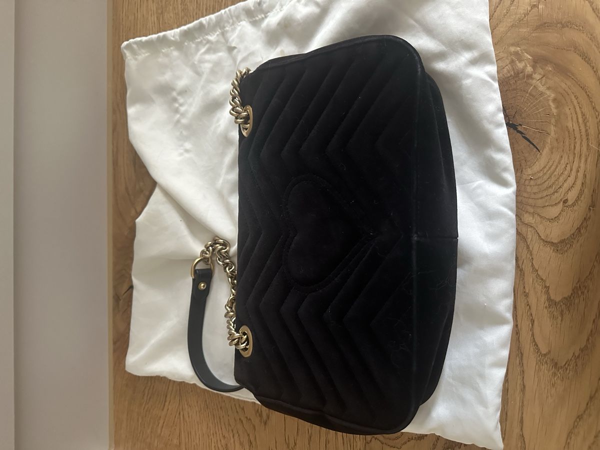 Gucci Borse da donna: Gucci Marmont Samt schwarz small – Usato da Zürich venduto da ann_6wjf 3