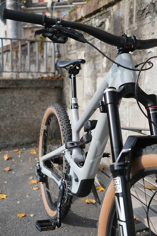 YT Biciclette: YT Capra, Uncaged 6, Taille M – Usato da Lausanne venduto da qdonzallaz 2