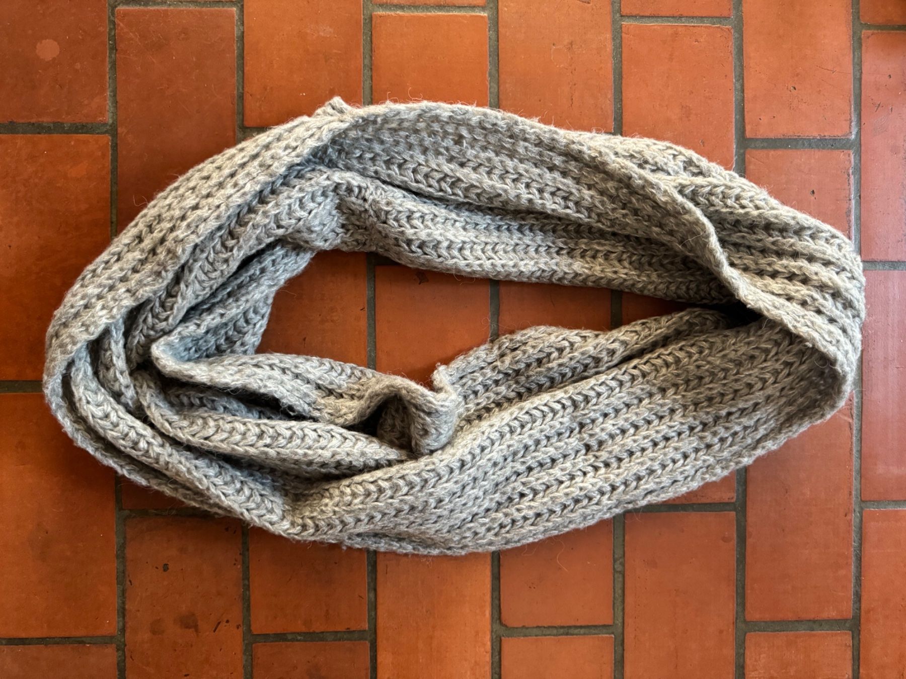 Foulard & Sciarpe: Scarf grey – Usato da Zürich venduto da pulapula 1