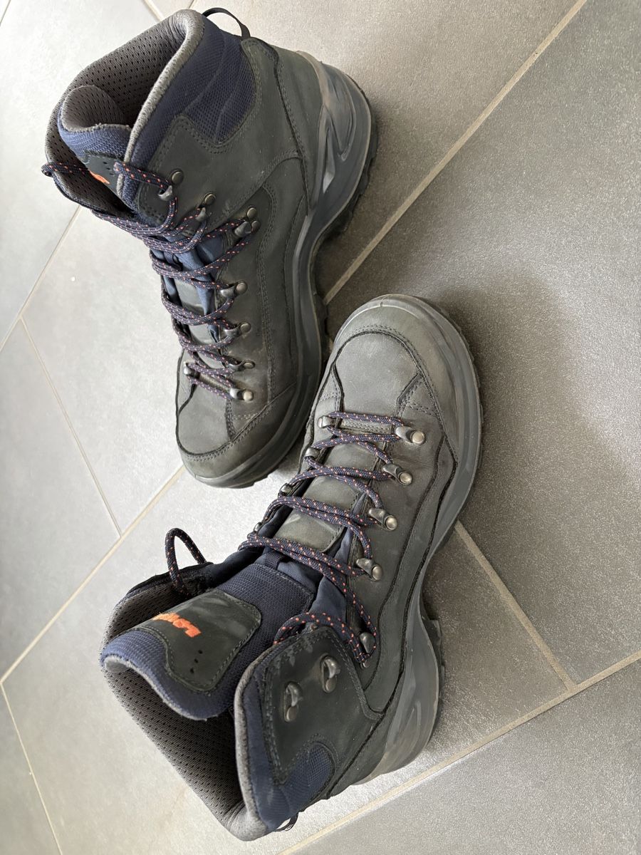 Lowa Herrenschuhe: Wanderschuhe Lowa, Grösse 44 – Gebraucht aus Zwillikon von noellemueller 2