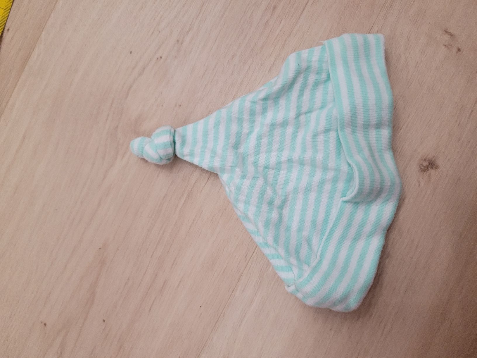 Berretti & Sciarpe: Kappe Baby Newborn – Usato da Lupsingen venduto da sta_wgg5 1