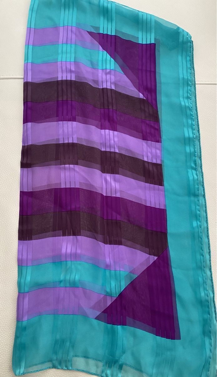 Foulards, Tücher & Schals: Seiden Foulard 🌸 – Gebraucht aus Opfikon von Luis144 1