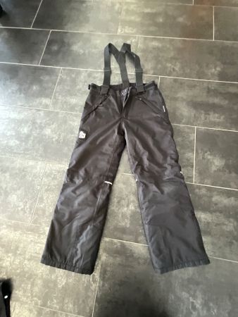 Skihose Northville schwarz mit Trägern gebraucht 146/152