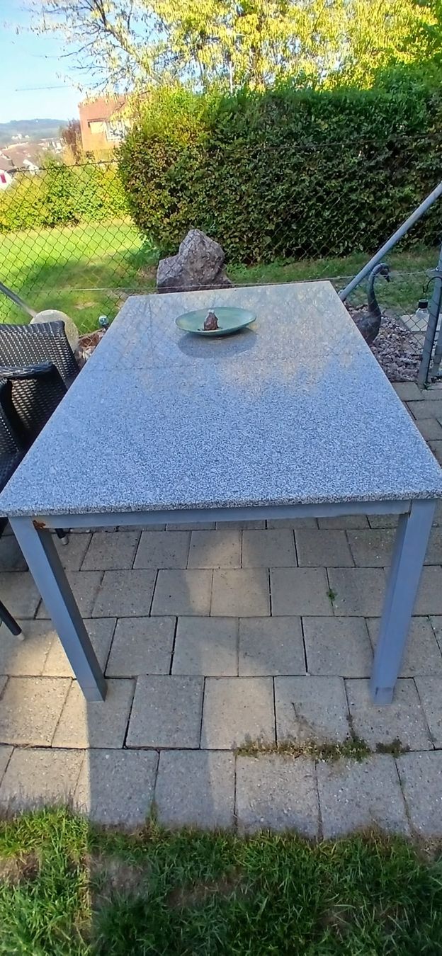 Tavoli: Gartentisch Granitplatte 150x90 cm Metallgestell Outdoor – Usato da Gunzwil venduto da pas_j925 1