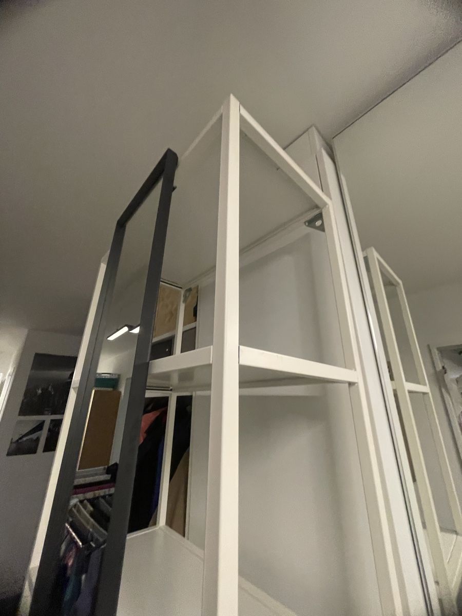 Ikea Scaffali: IKEA ENHET Regal mit Spiegel – Usato da Niederhasli venduto da ioa_k5sq 2