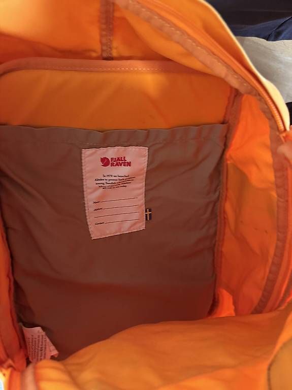 Zaini: Fjällraven Kanken Rucksack Orange  – Usato da Basel venduto da momo.st 2