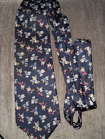 Krawatte Papillon dunkelblau Blumenmuster Seide neu