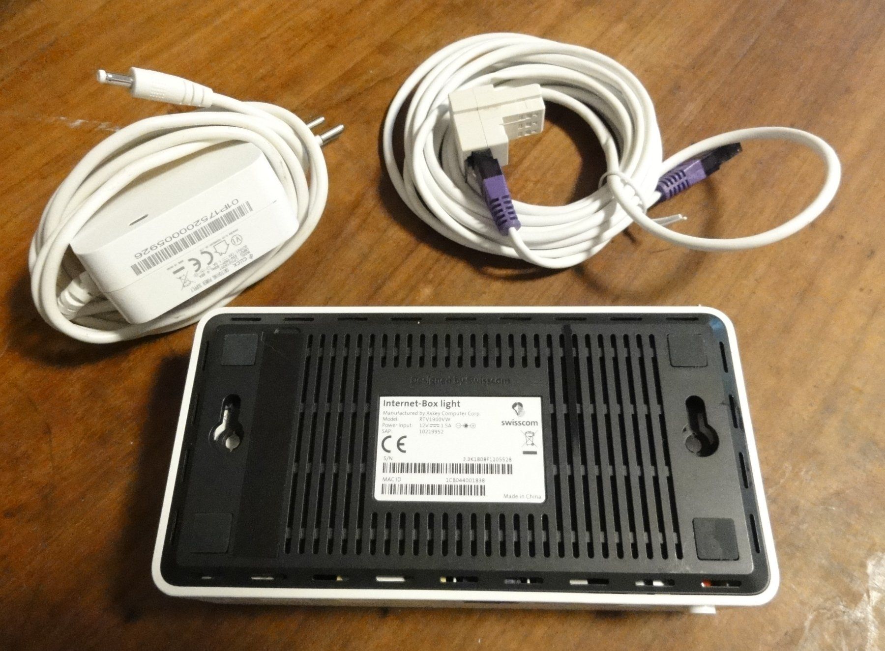 Swisscom Modems & Router: Swisscom Internet-Box light, RTV1900VW – Gebraucht aus Wohlen AG von Kande2007 2