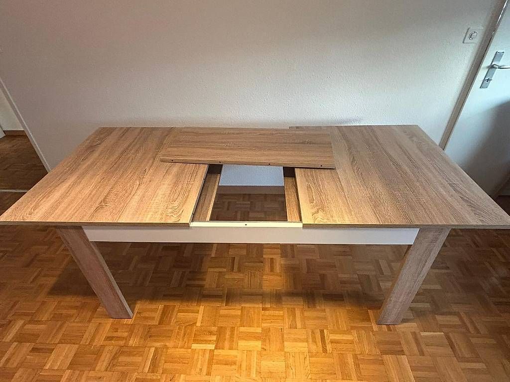 Set de table et chaises: Table et chaises – Neuf avec emballage d'origine à Chêne-Bougeries par chr_8gpk 1