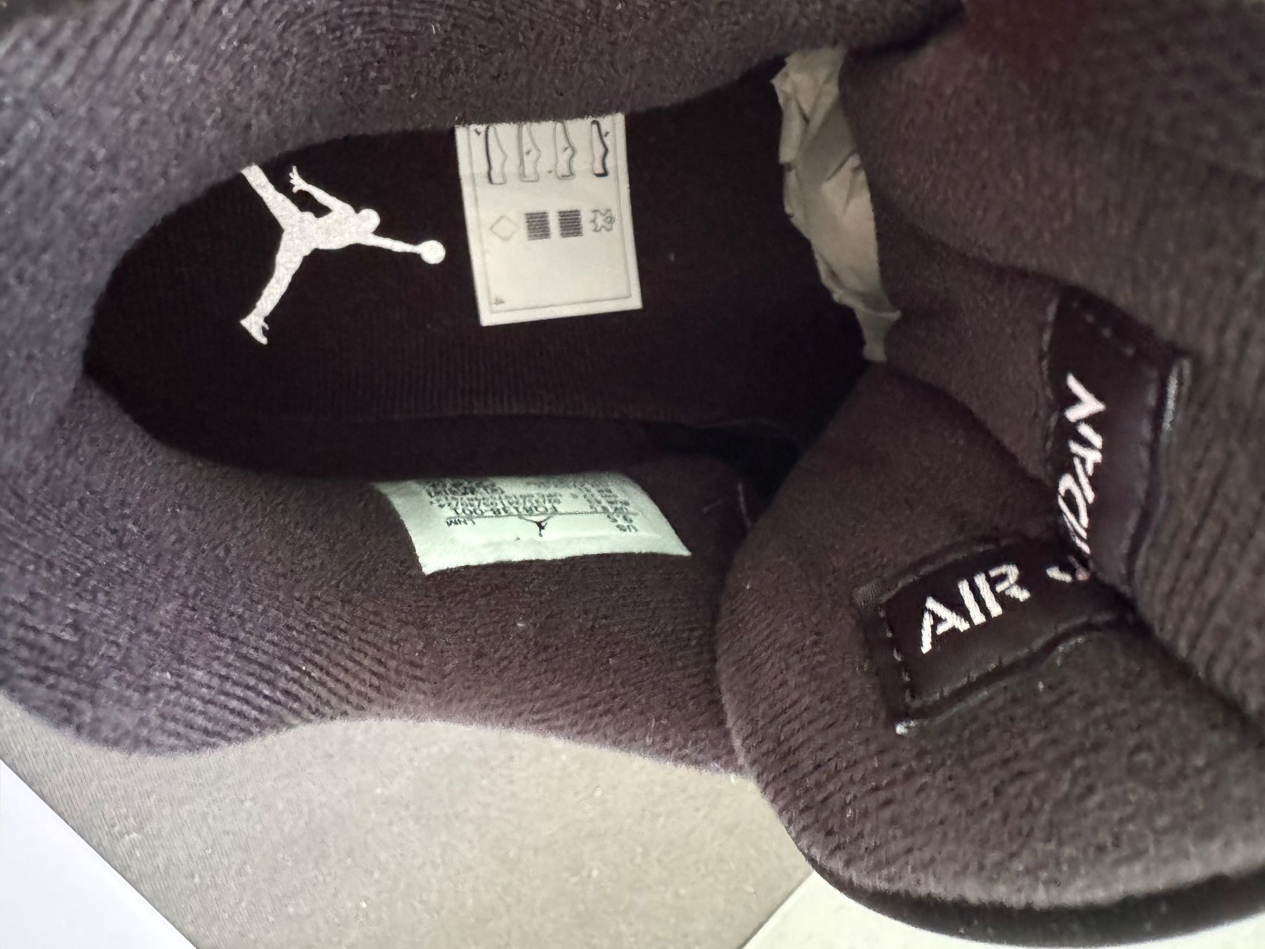 Jordan Scarpe da uomo: Jordan 4 Retro - Black & White – Nuovo e nell'imballaggio originale da Baar venduto da tortuga72 5