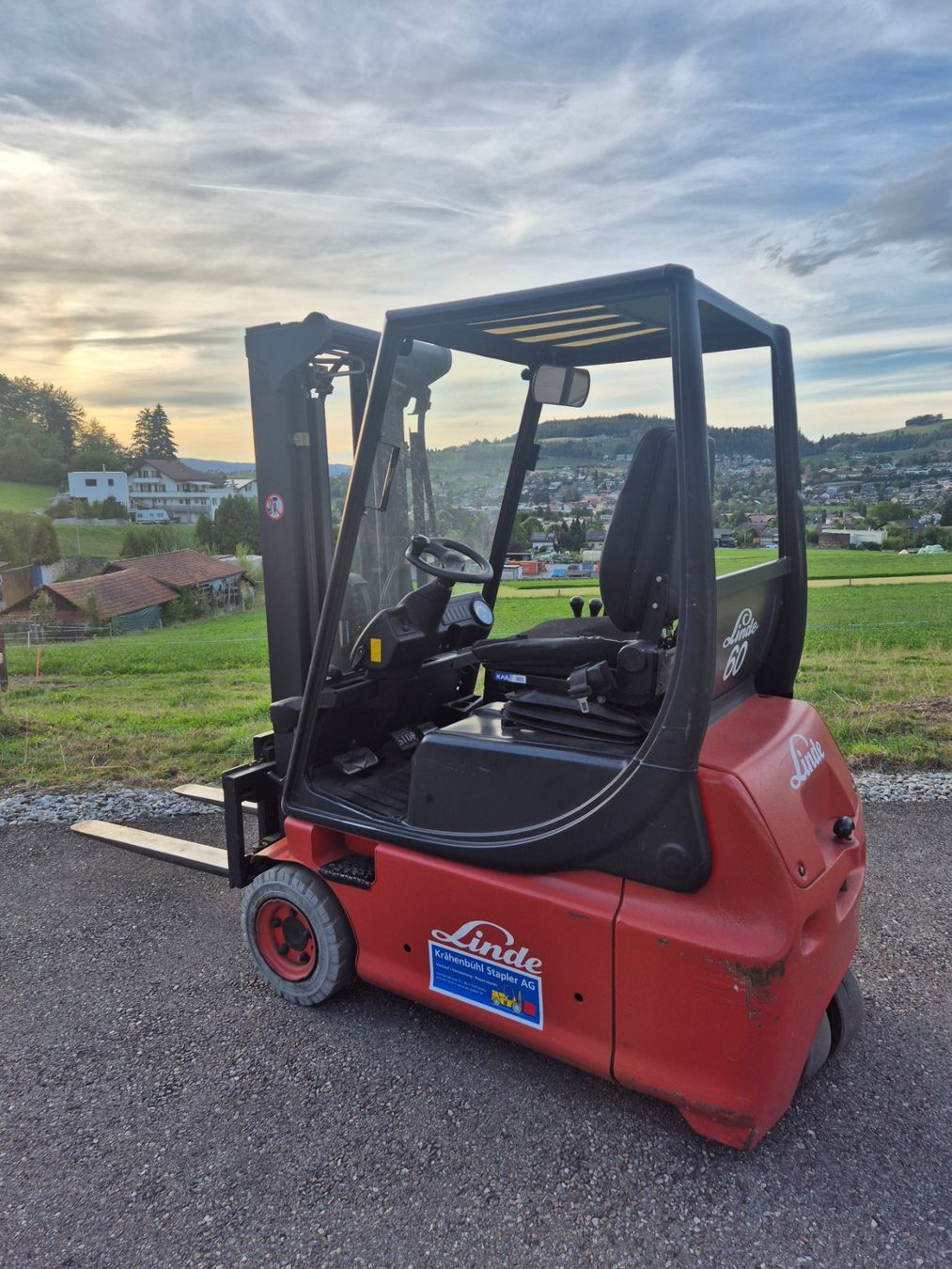 Linde Gabelstapler & Hubwagen: ⚡Elektrostapler Linde E16 mit TRIPLEX 4.67 m Hubhöhe📌 – Gebraucht aus Steffisburg von Forkliftpower 1