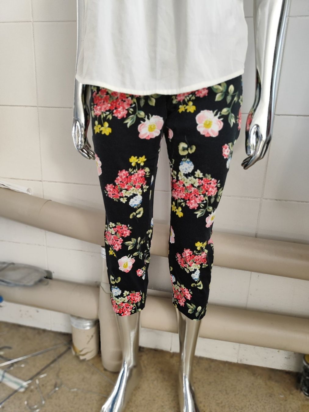 Pantaloni: Sommerhose GR 42 – Usato da Langnau am Albis venduto da Judithsebi 1