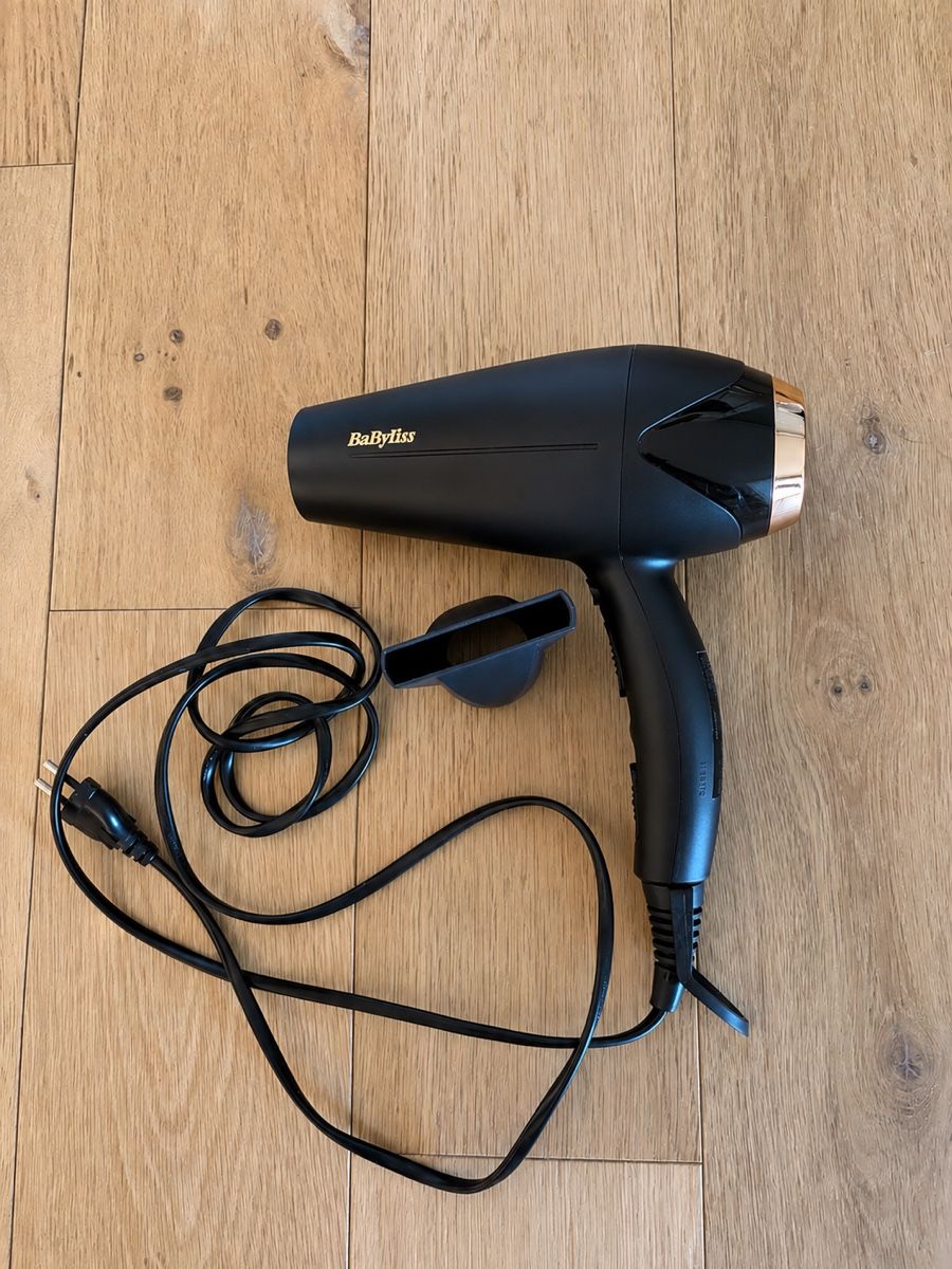 BaByliss Asciugacapelli: Babyliss hair dryer – Usato da Zürich venduto da Moremoneymoney