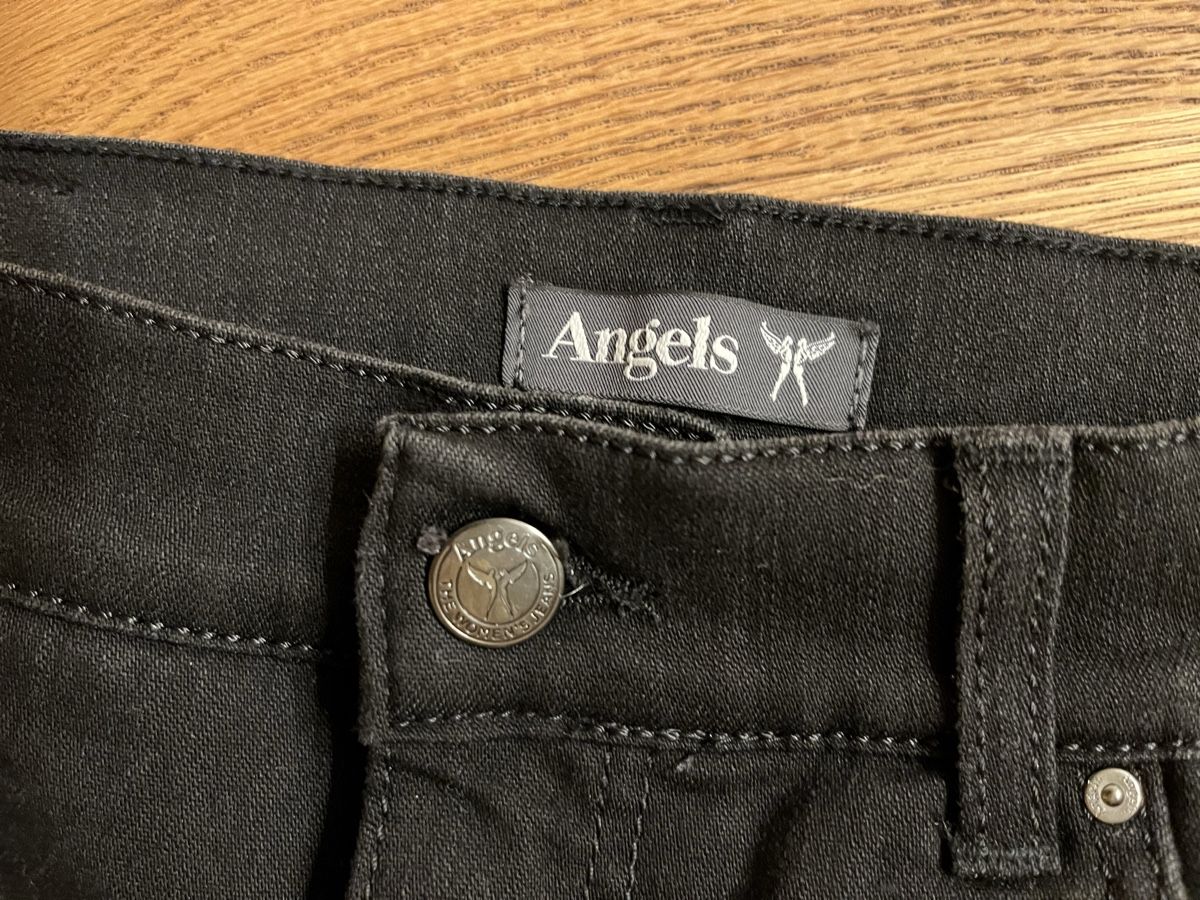 Jeans: Jeans  – Neu (gemäss Beschreibung) aus Schliern b. Köniz von medion3098 3