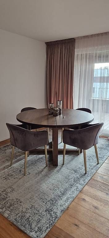 Tischset: Tisch mit 4x Stuhle – Gebraucht aus St. Erhard von aid_n8tq 1