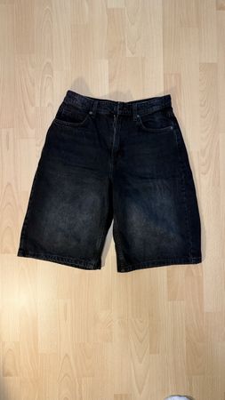 Short gris Bershka taille 36