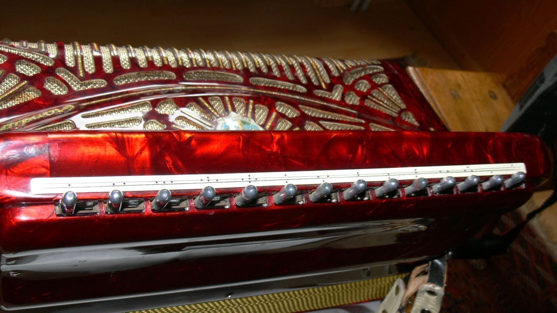 Record Strumenti musicali: RECORD HANDORGEL CHROMATISCH – Usato da Pfäffikon ZH venduto da Einarrolf 1