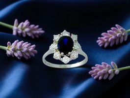 SCHILLIG AG, Basel, Saphir - Diamant - Ring