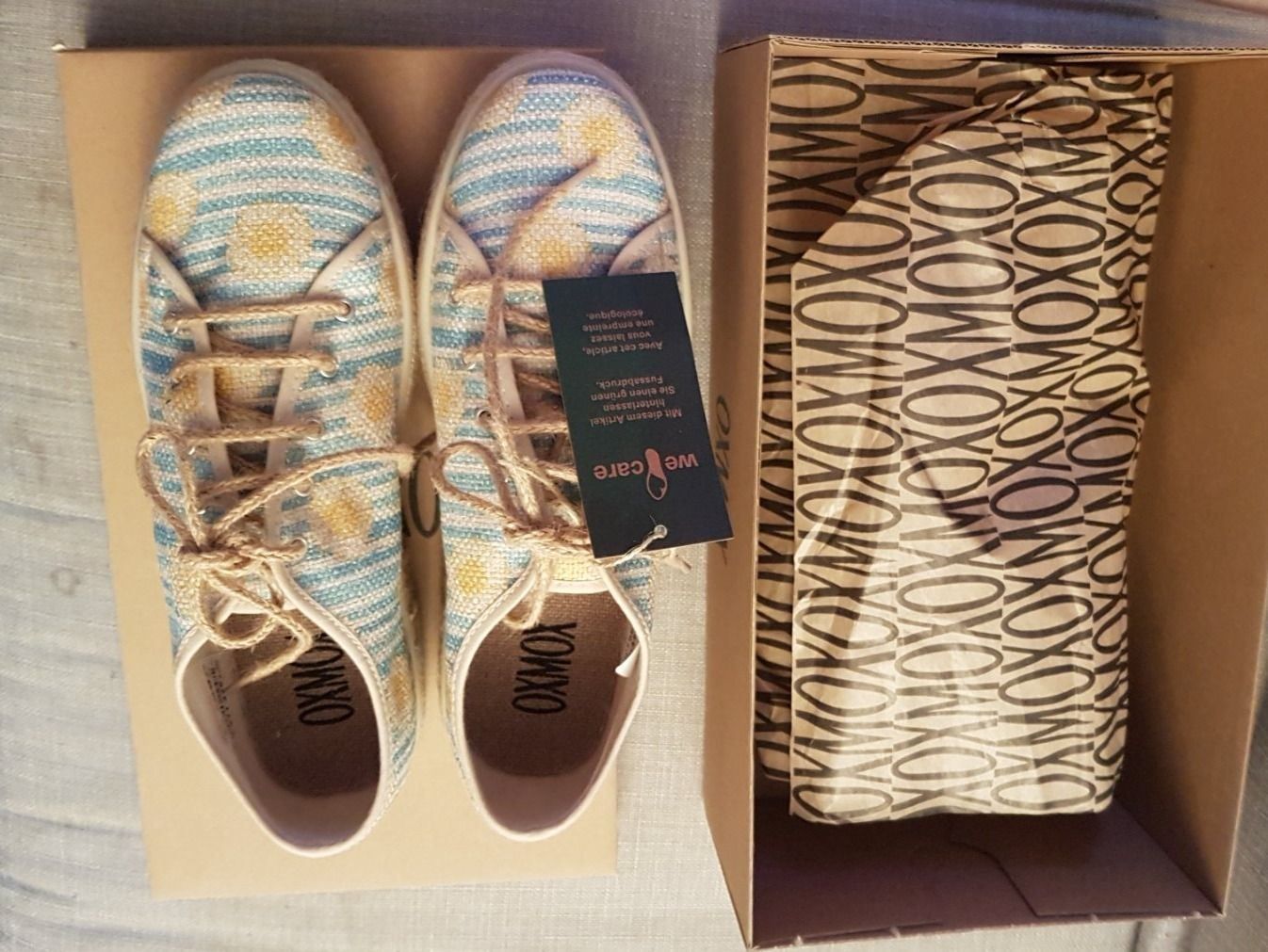 Scarpe da donna: Beiger Stoffsneaker mit Plateausohle – Nuovo e nell'imballaggio originale da Oberengstringen venduto da Sheera7