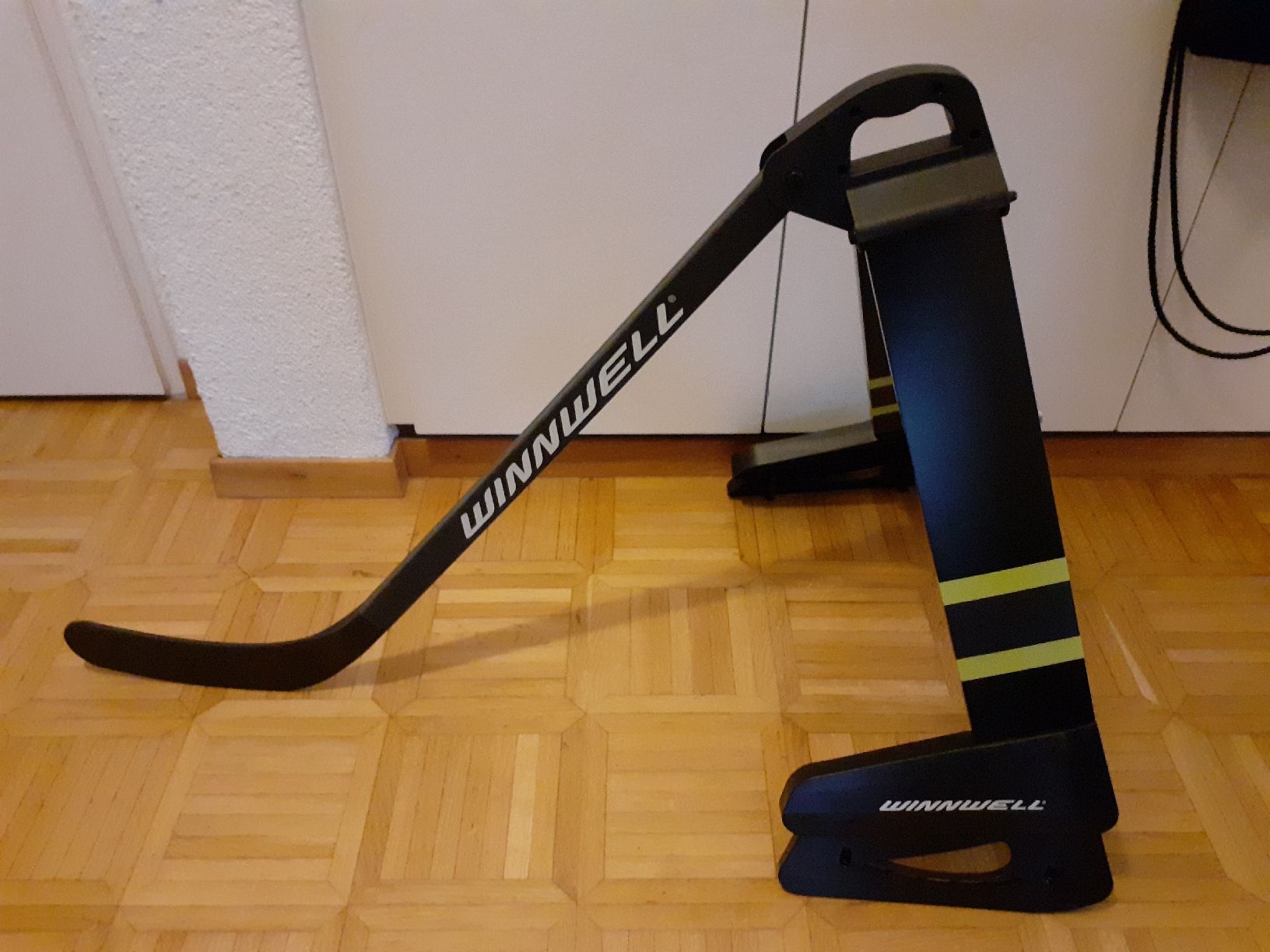Hometrainer: Winnwell Pro Defender Stickhandling-Hilfe, Eishockey – Gebraucht aus Zürich von MottiB 1