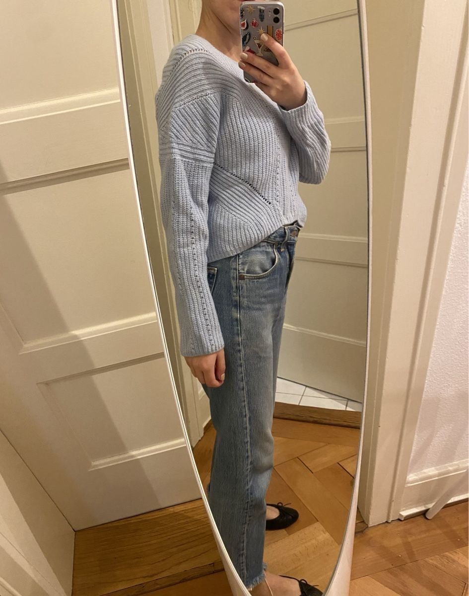 Maglioni & Felpe: Hellblauer Strickpullover Gr. S kuschelig weich – Usato da Zürich venduto da AELindi