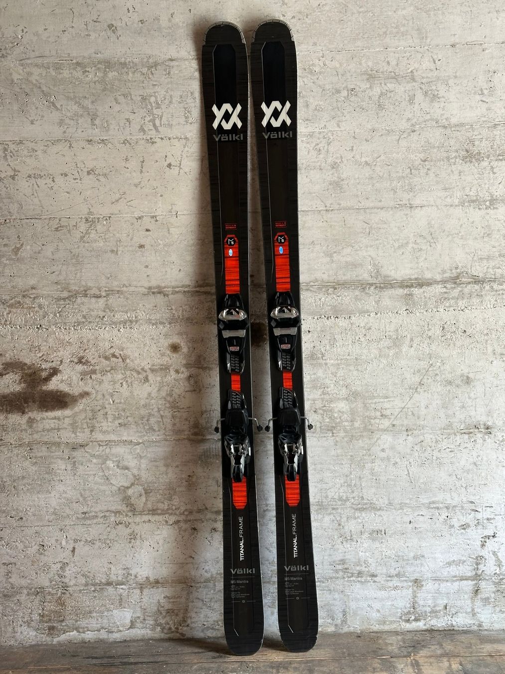 Völkl Sci: Völkl Mantra M5 Allmountain Ski 177CM – Usato da Emmenbrücke venduto da karkarkar 1