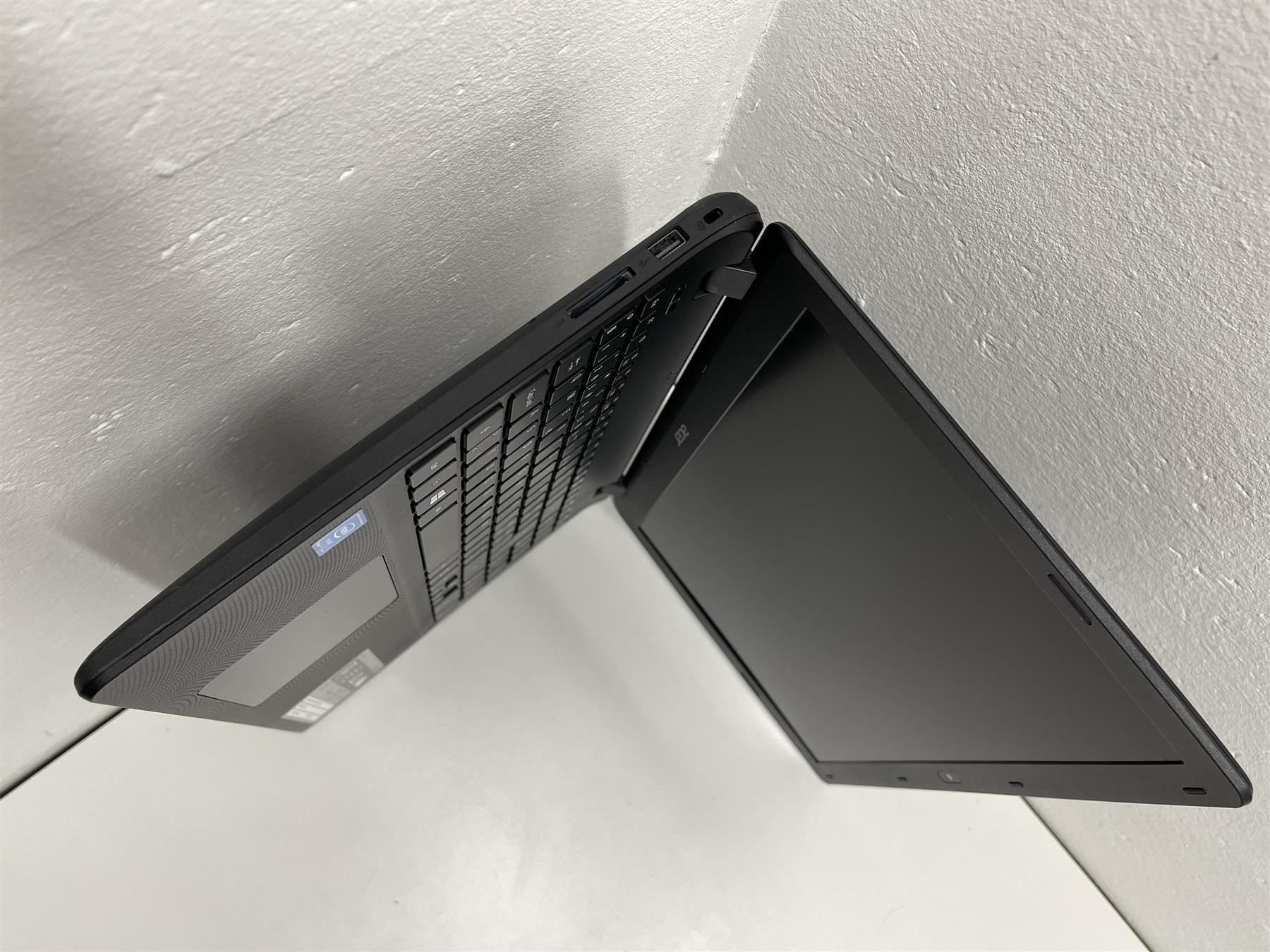 Notebook: Acer ES1-531 – Usato da Niederdorf venduto da LeptonAG 2