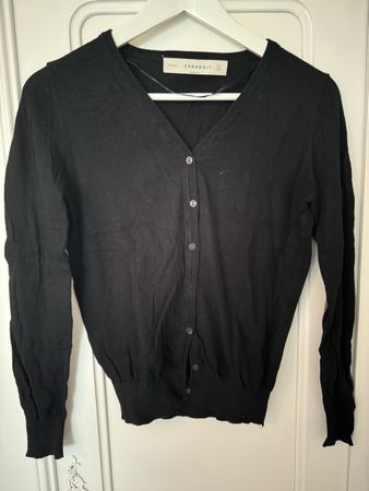 Schwarze Strickjacke Zara Gr. S mit Ellenbogen-Patches