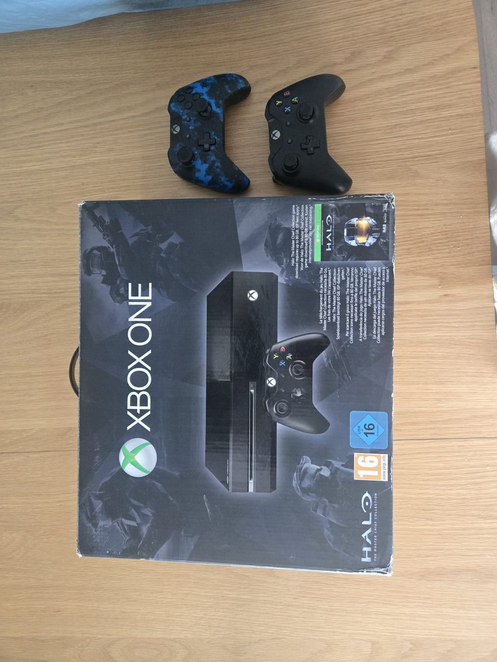 Console: Xbox One Konsole mit 2 Controllern & Originalverpackung – Usato da Toffen venduto da WallyCard123 2