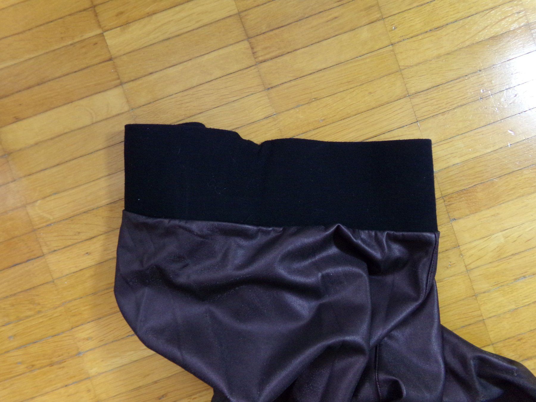 Leggings: Damen Leggins glanz braun   Gr. S – Usato da Winterthur venduto da Jessi_di 1