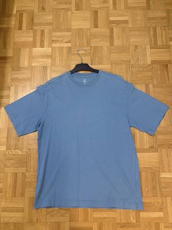 T-Shirt in Blau