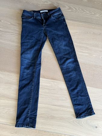 Pepe Jeans. Blue. W27 L32. Slim. Mid Waist New Brooke