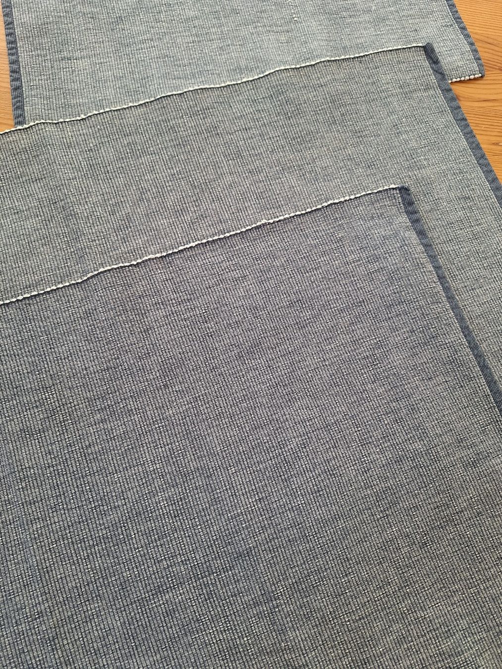 Set di tavolo e panche: 6 blaue Tischsets – Usato da Aesch BL venduto da ChezToKa 1