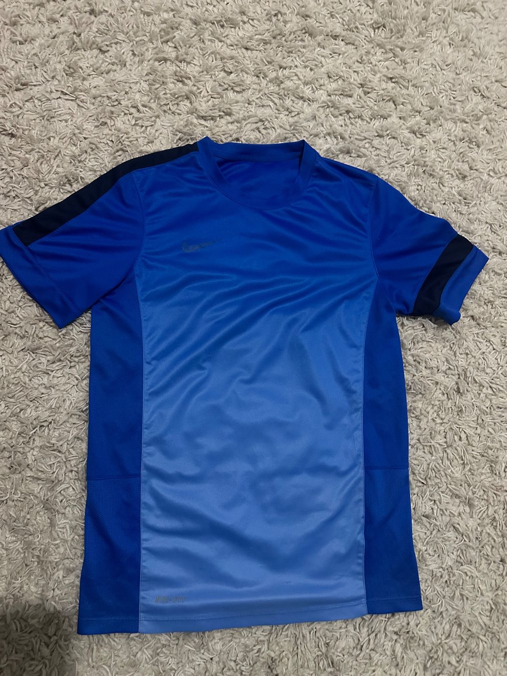 Nike T-Shirts: Nike T-Shirt Gr.M – Gebraucht aus Bern von BrandVilla