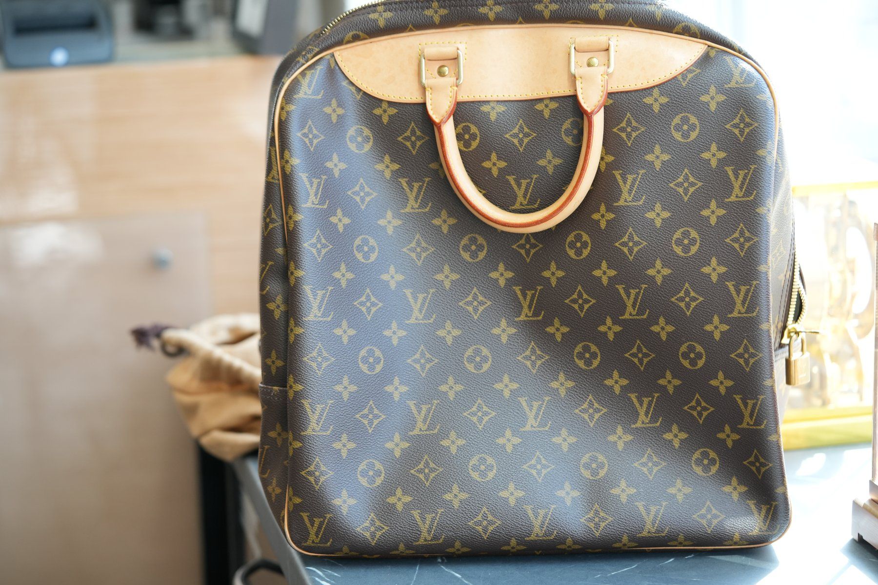Louis Vuitton Borse: Louis Vuitton Vintage Evasion – Usato da Faoug venduto da Bruce_Wayne23 3