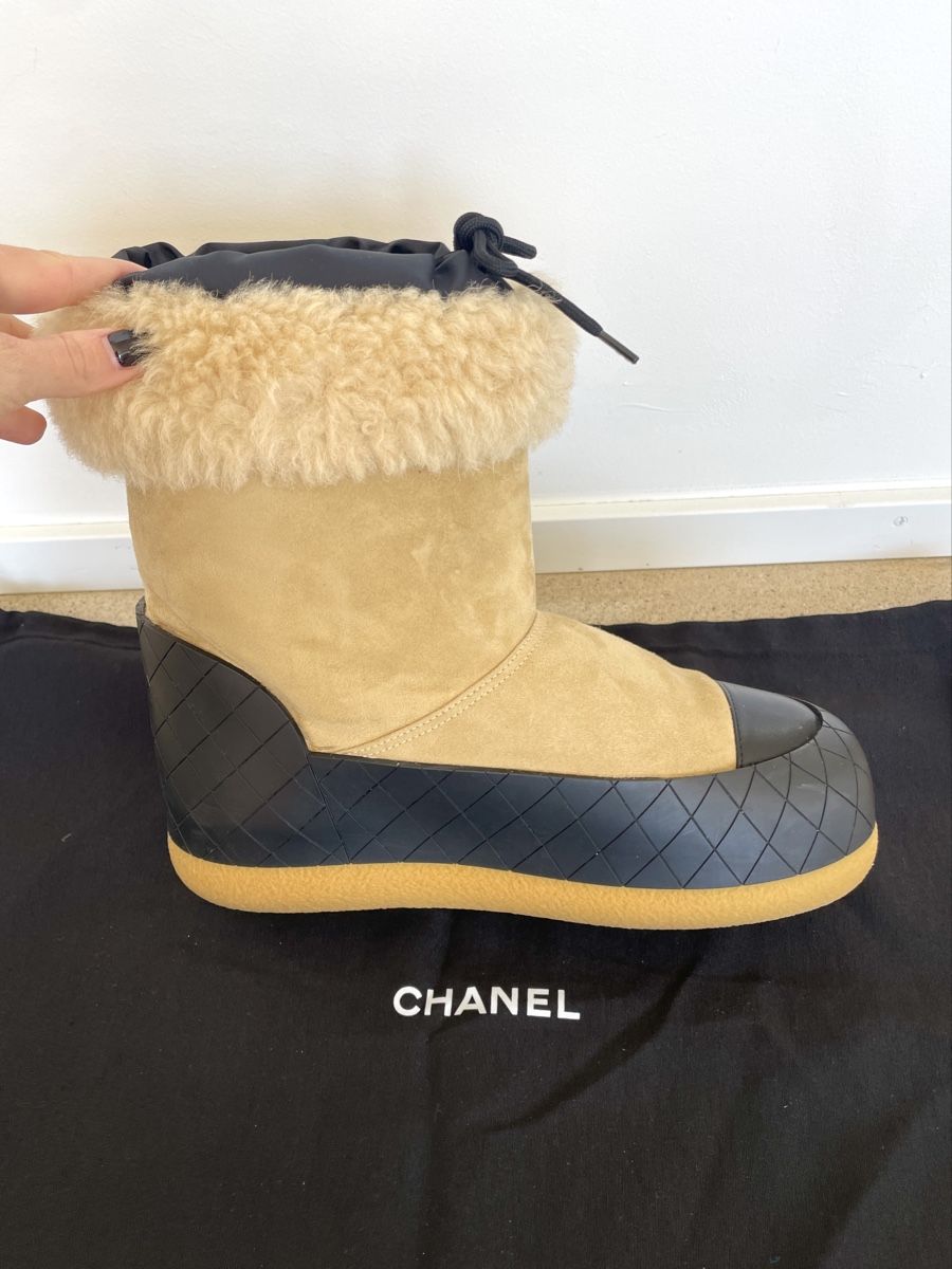 Chanel Scarpe da donna: Chanel Snow Boots – Usato da Stäfa venduto da Nicole093 5