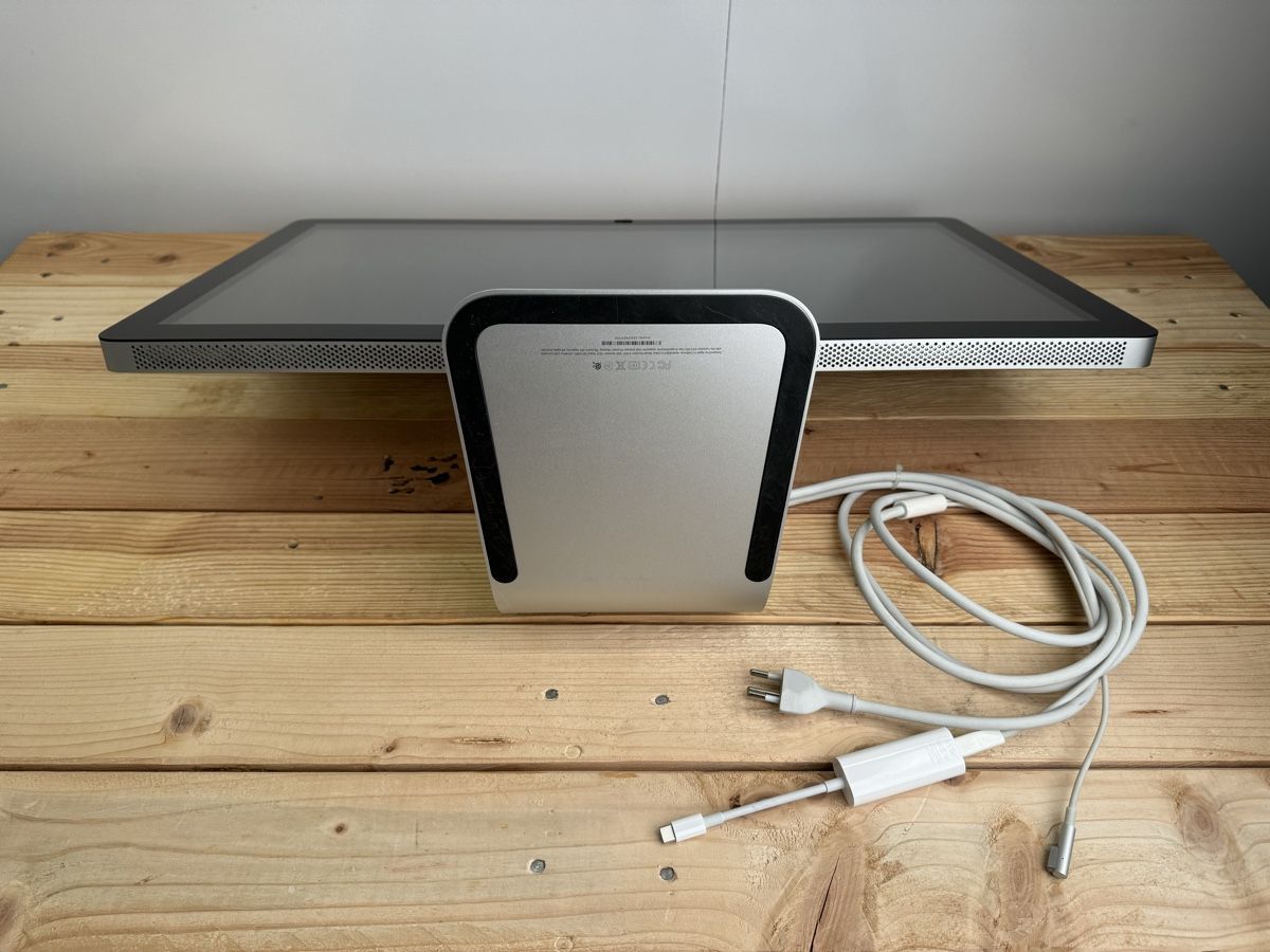 Apple Monitore: Apple Thunderbolt Display 27“ – Gebraucht aus Worb von  3