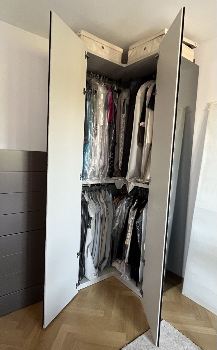 Armadi: Luxury corner Wardrobe - Italian design – Usato da Bern venduto da twende75 3