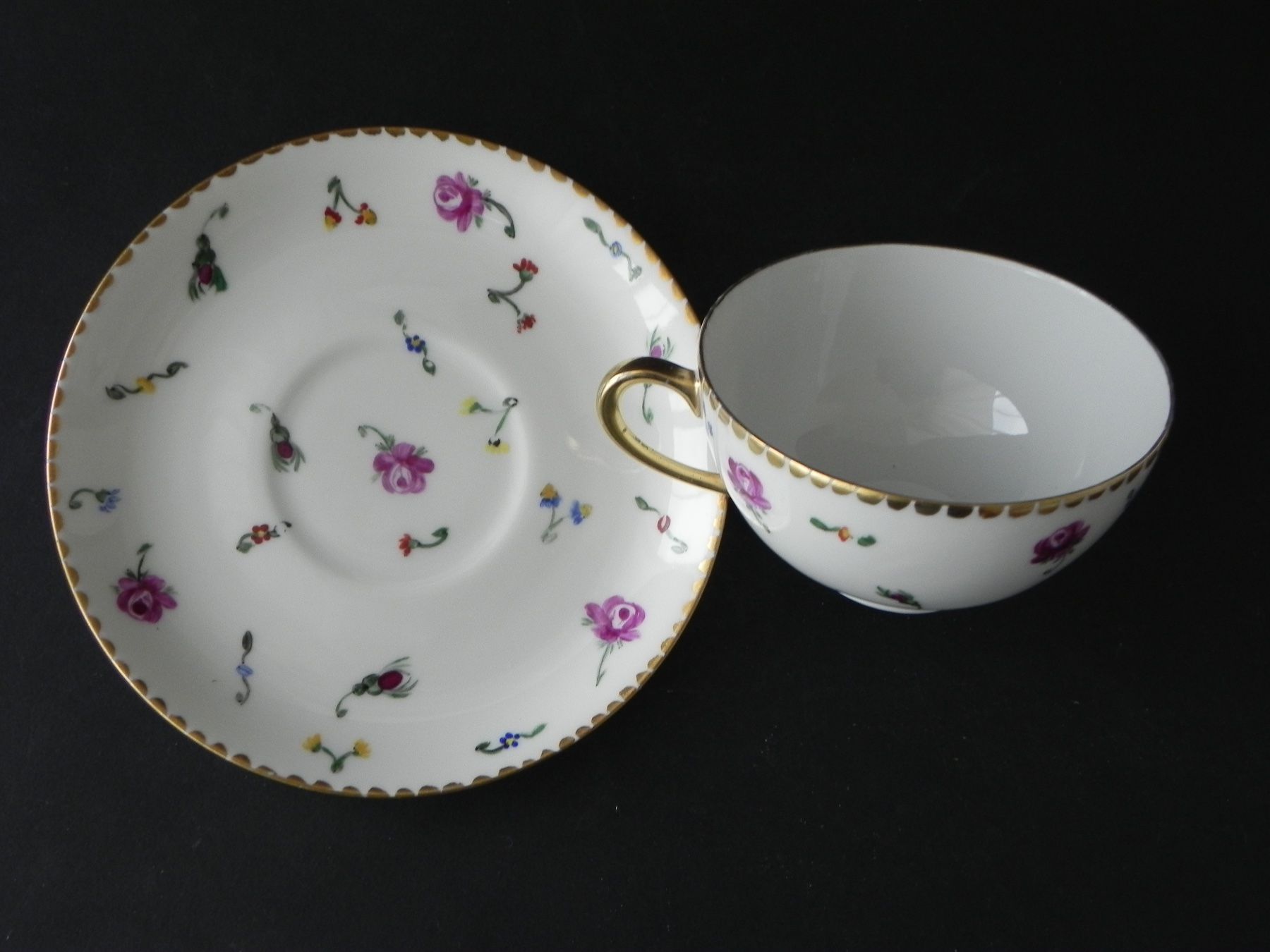 Set di piatti: Tassenset mit Dessertteller STREUBLUMEN handbemalt - Thomas – Usato da Zürich venduto da LodgE-21 4