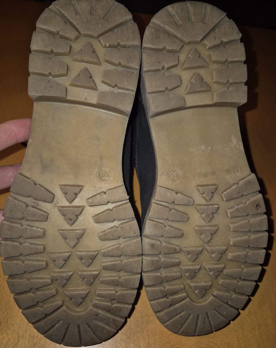 Chaussures filles: Winterschuhe, Gr. 38 – D'occasion à Belp par nibeas 4