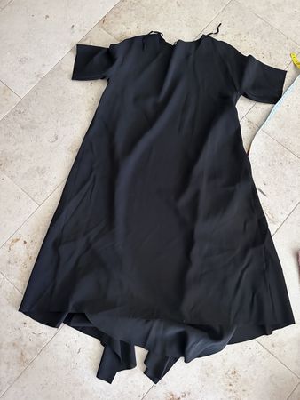 Kleid schwarz Grösse 36 COS