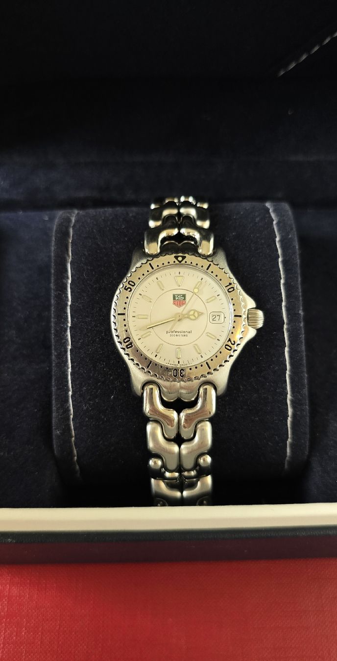 Tag Heuer Orologi: TAG HEUER Vintage Professional 200m – Usato da Les Acacias venduto da watinjo